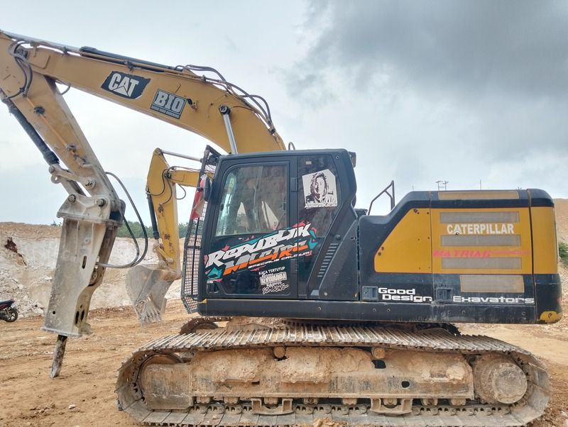 excavator-truck-bio-alam-indonesia-persada
